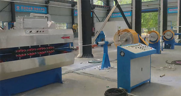 ���b�����A�|��|�ɷ����޹�˾����ͬ���p��䓎��z�b�@���C(j��)�MGTSRKQ600-1800��һ������C(j��)ԇ�C(j��)�F(xi��n)��